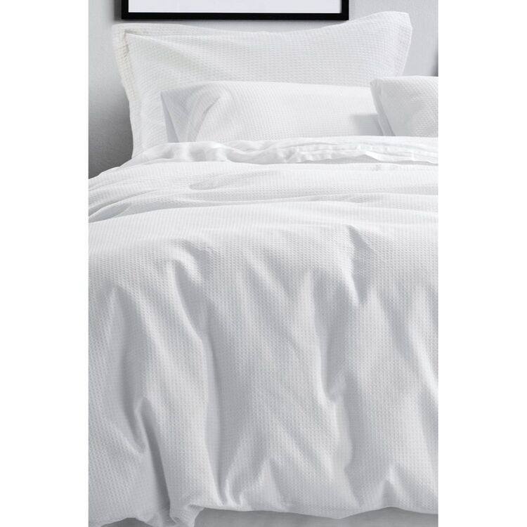 Gainsborough Capri Waffle Quilt Cover Set Single Bed White