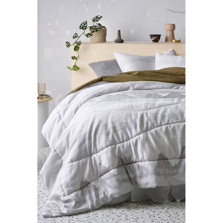 Accessorize Bulla 3 Piece Jacquard Comforter Set Queen Bed