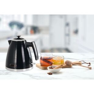 Smith + Nobel 1.7L Ripple Kettle with Chrome Trim IA4412