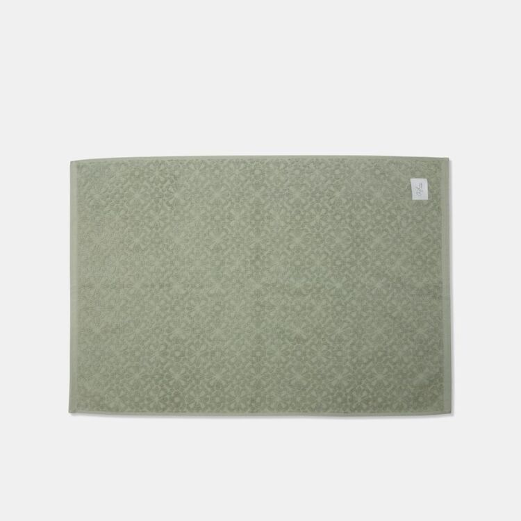 Chyka Daisey Towel Collection Sage