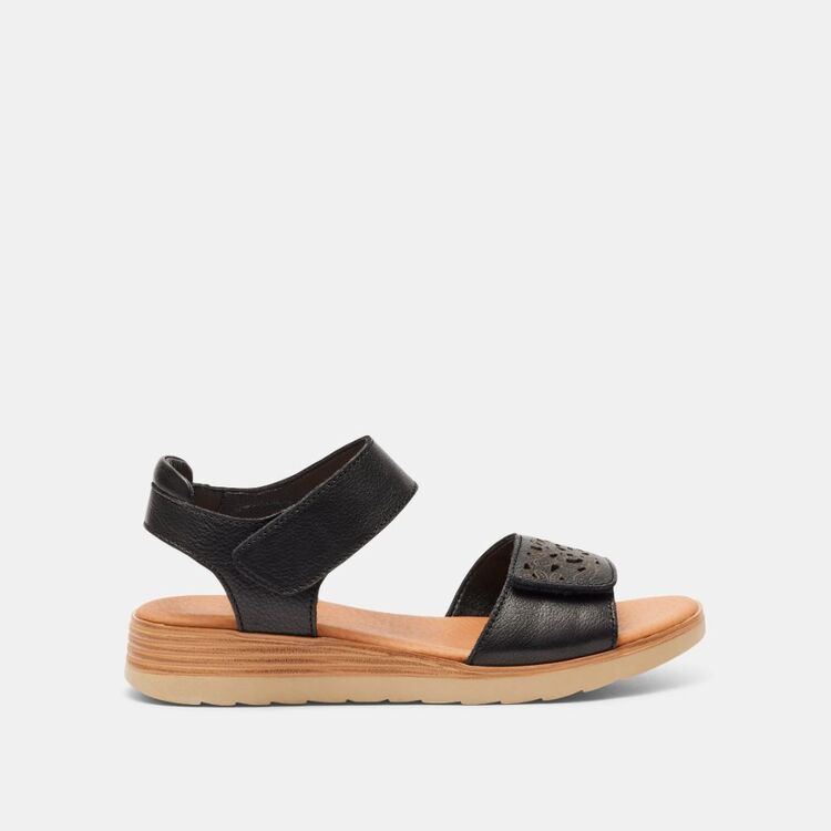 Search sandals | Harris Scarfe