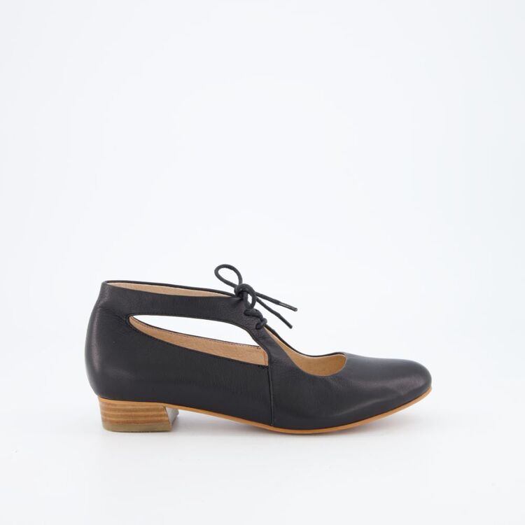 Khoko Smart Women's Bobby Leather Lace Up Heel Black