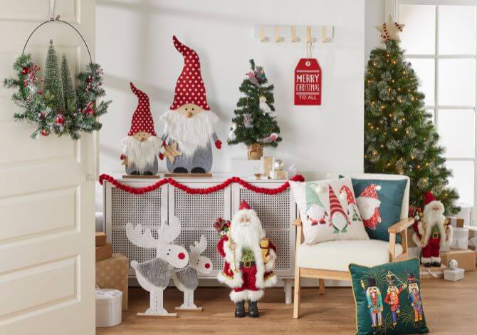 6 Quick Bedroom Decor Ideas For Christmas
