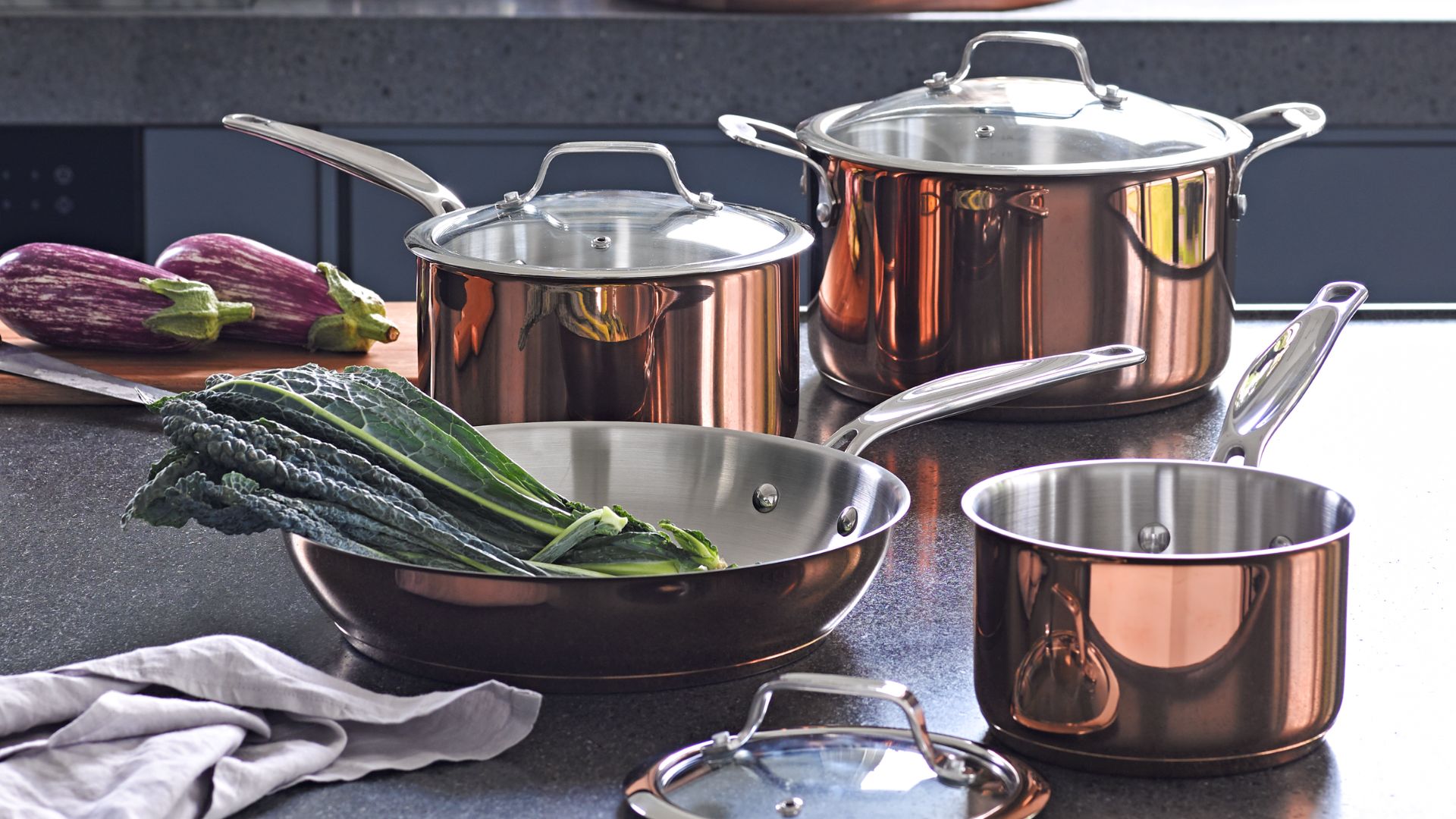 Simmering vs boiling – What they mean and why you should master them both